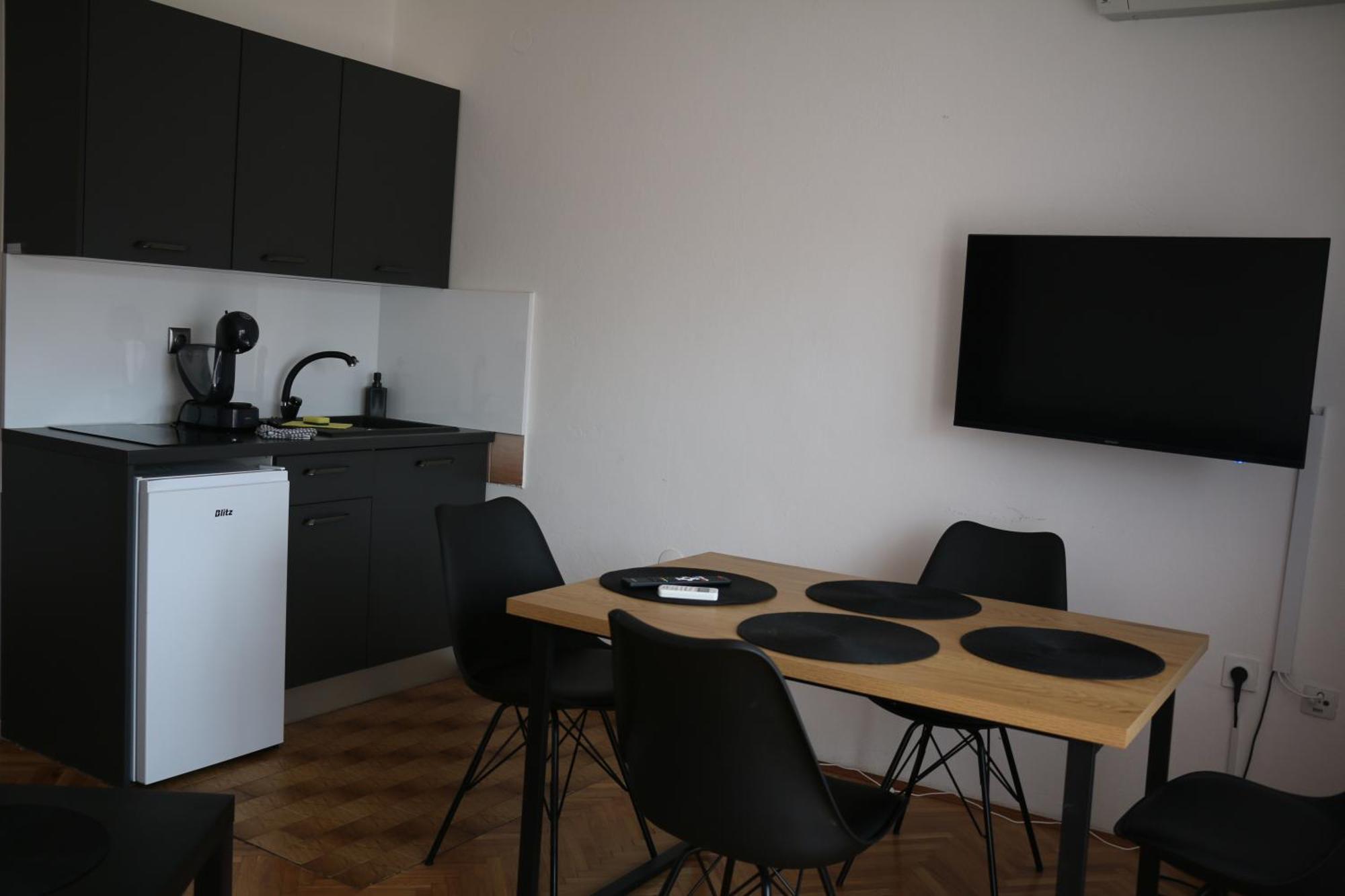Apartmani Suhi Brod Medulin Exterior foto